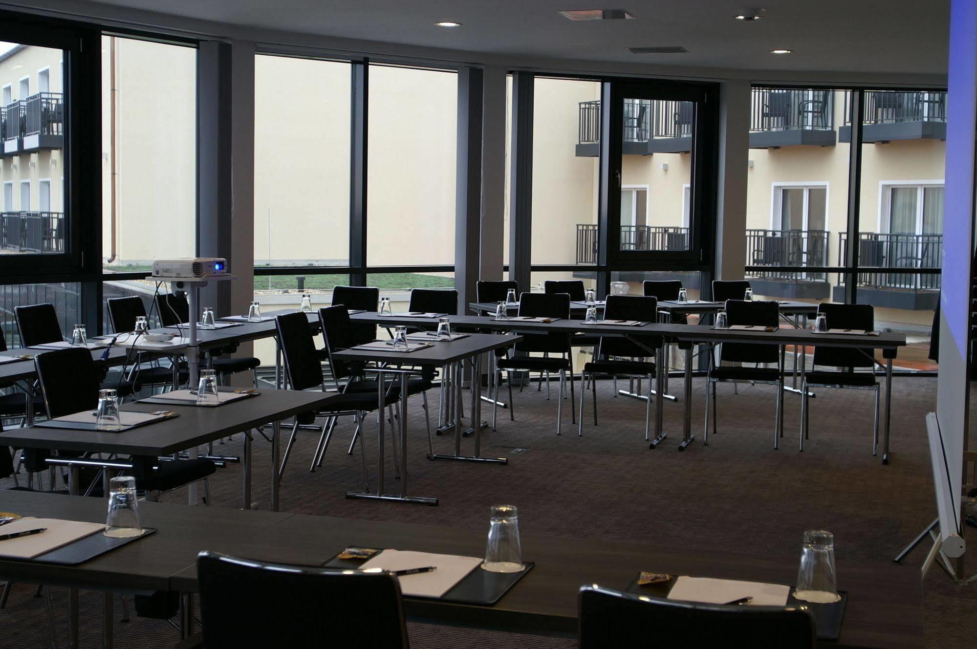 Vital Hotel Rhein Main Therme Wellness Resort & Spa Hofheim am Taunus Exteriör bild
